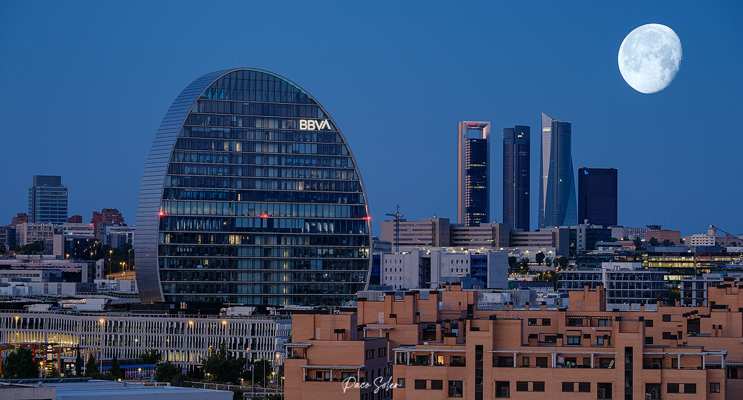 153 BBVA y Luna A.jpg