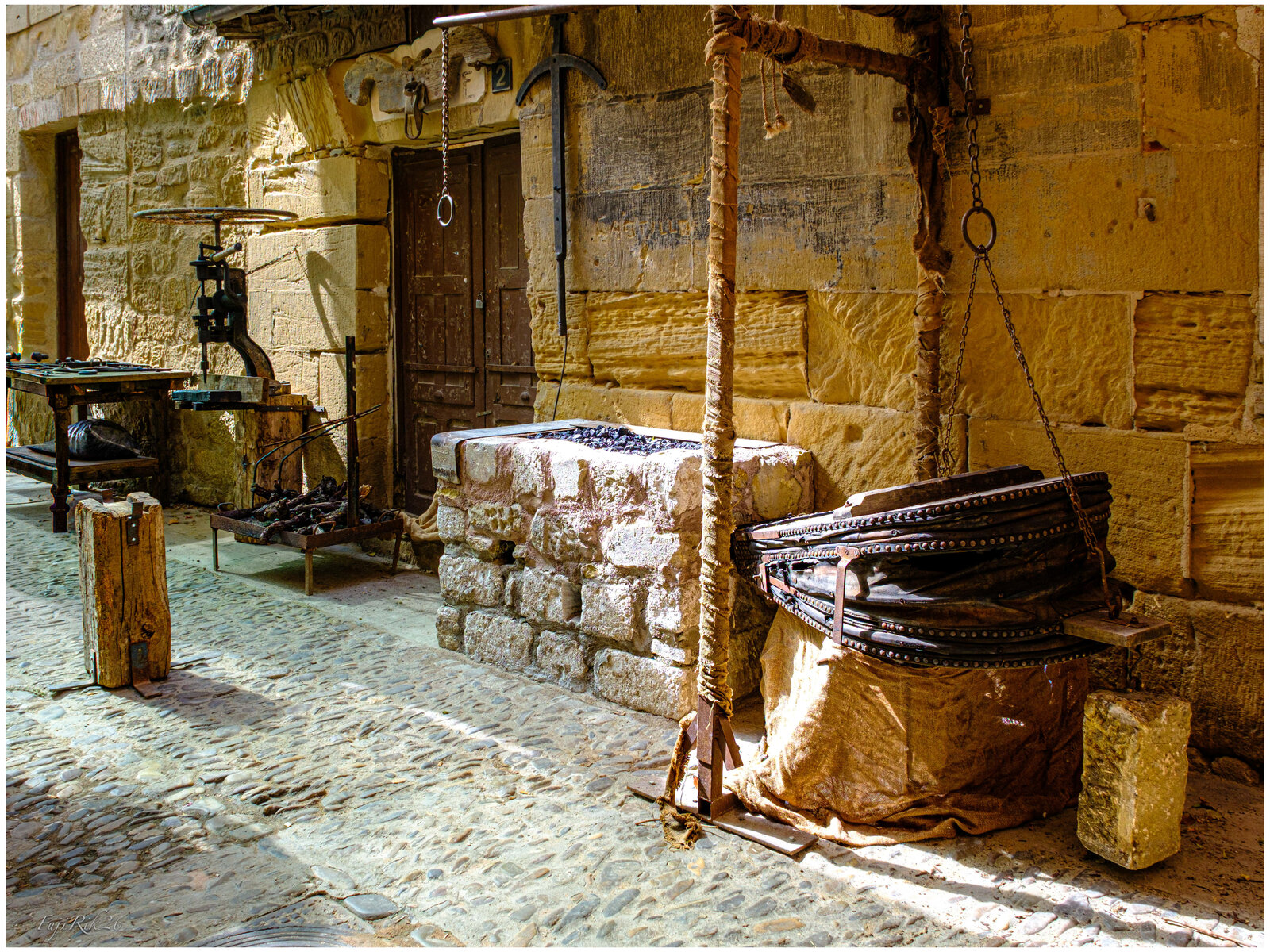 20056.jpg