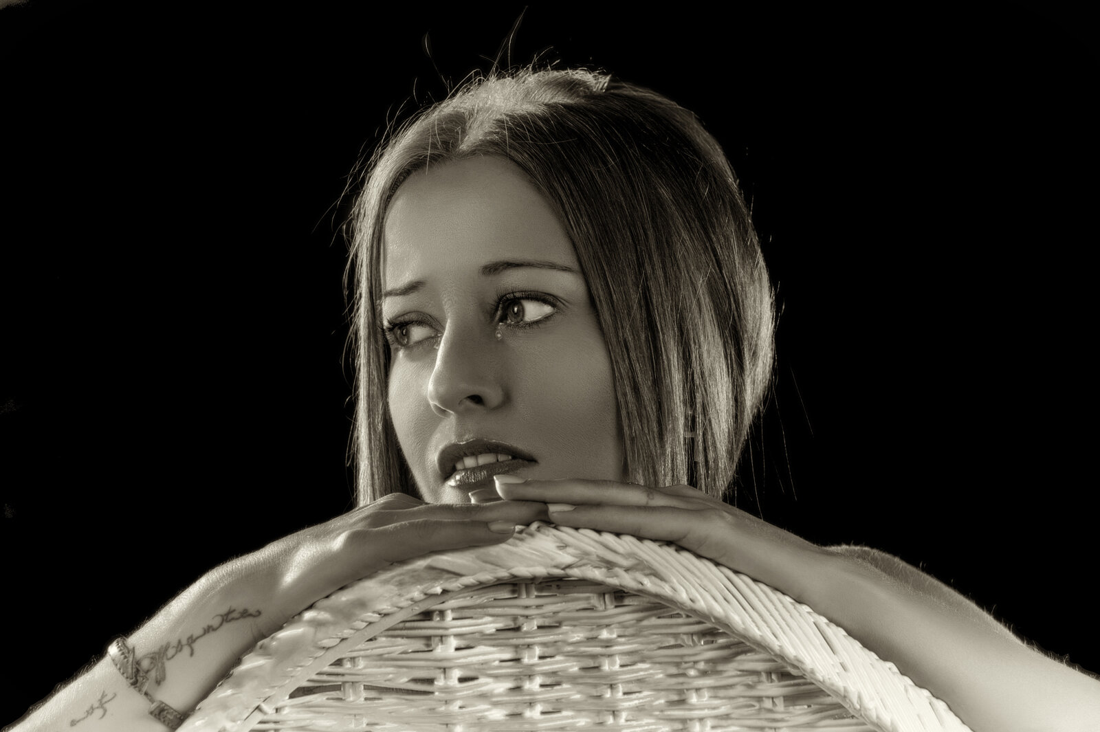 2018-10-10@174112-600-triste-lagrima real-VAQUERO SILLON MIMBRE-FINAL-sepiared4000px.jpg