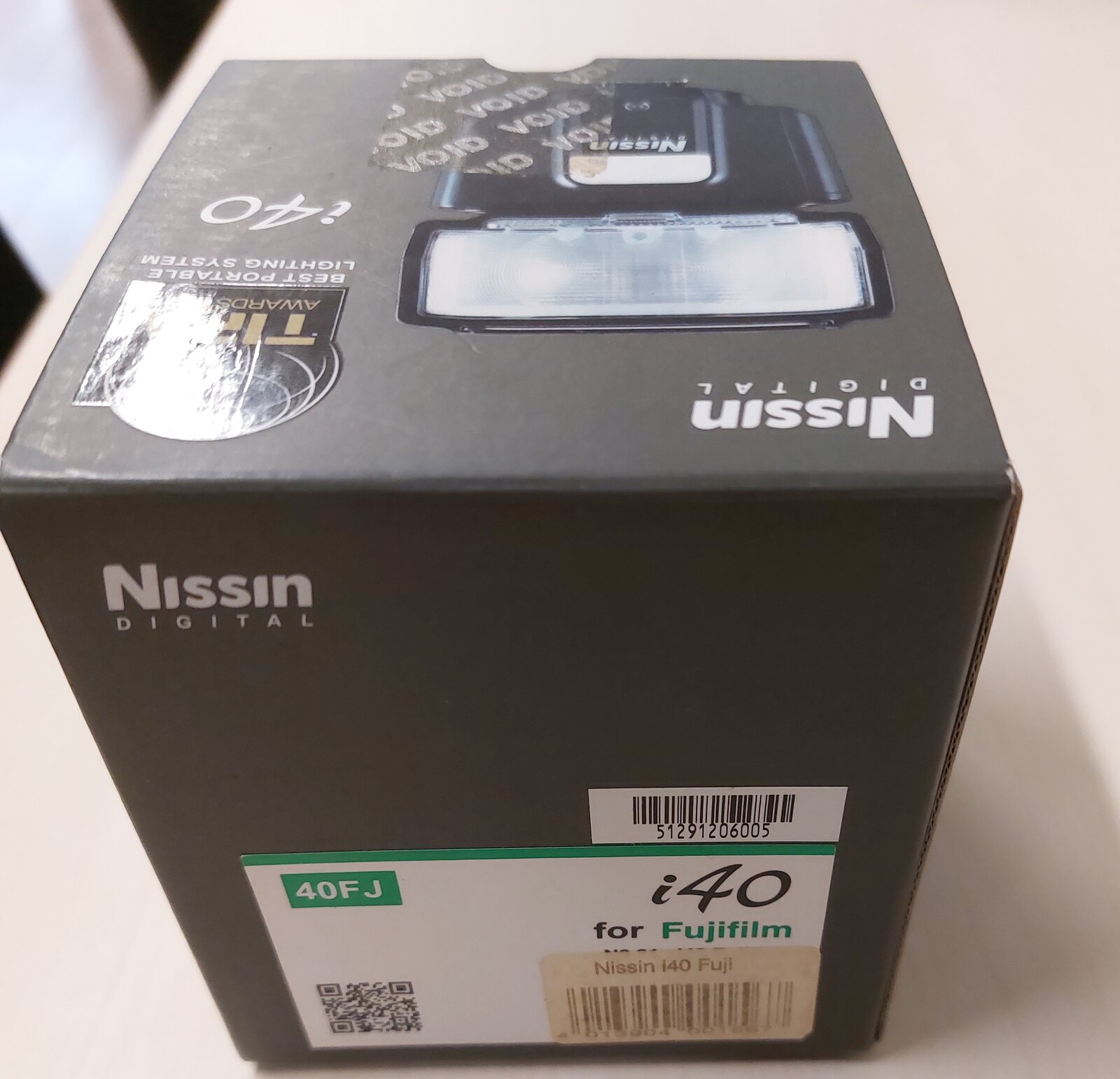 caixa nissin i40.jpg