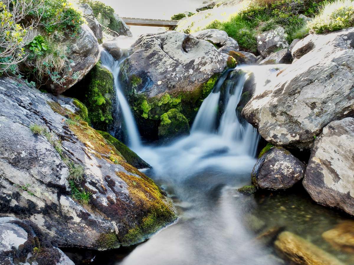 Copy_of_EM100350_HDR_1200x900.jpg