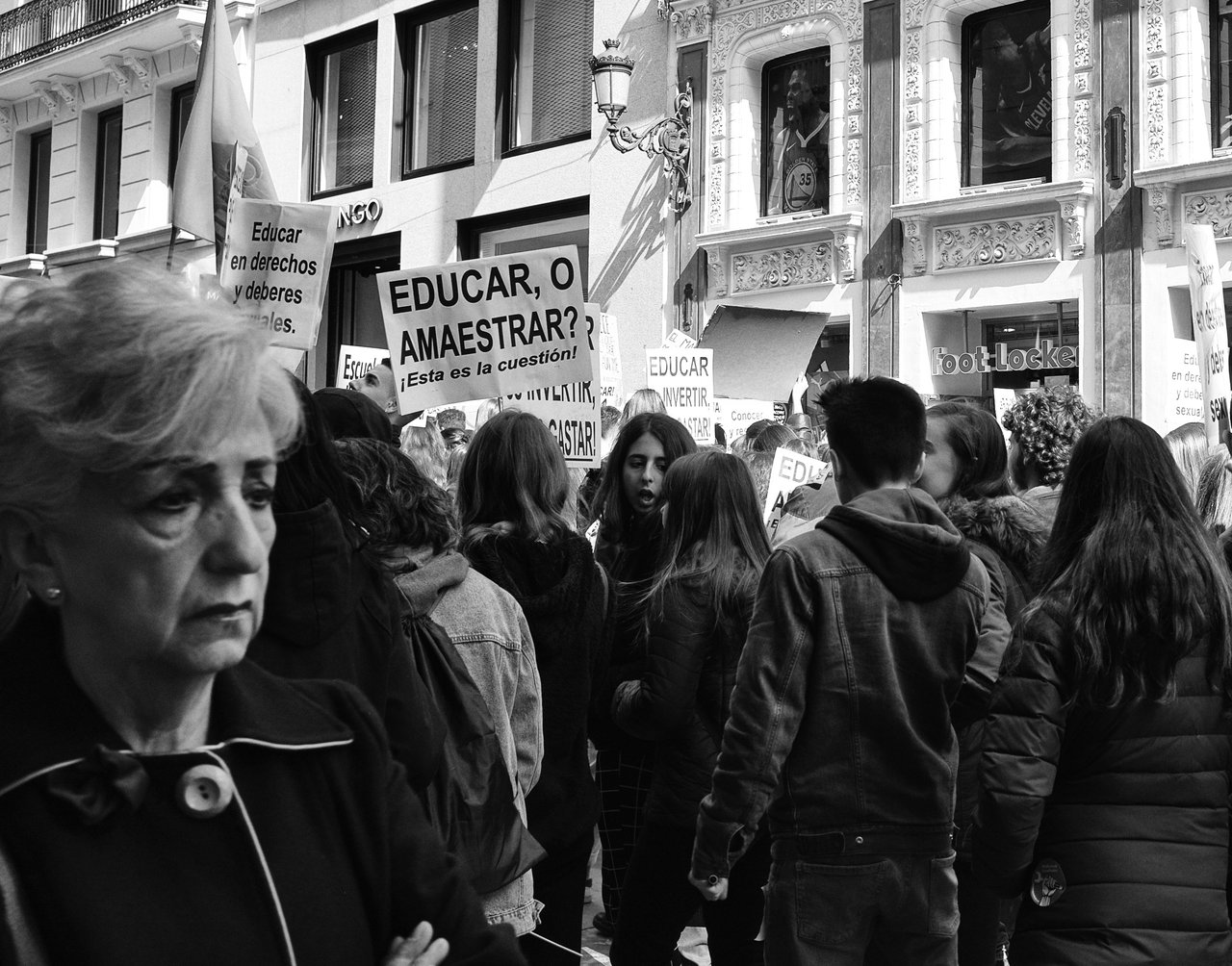 Educar o amaestrar marzo 2020.jpg