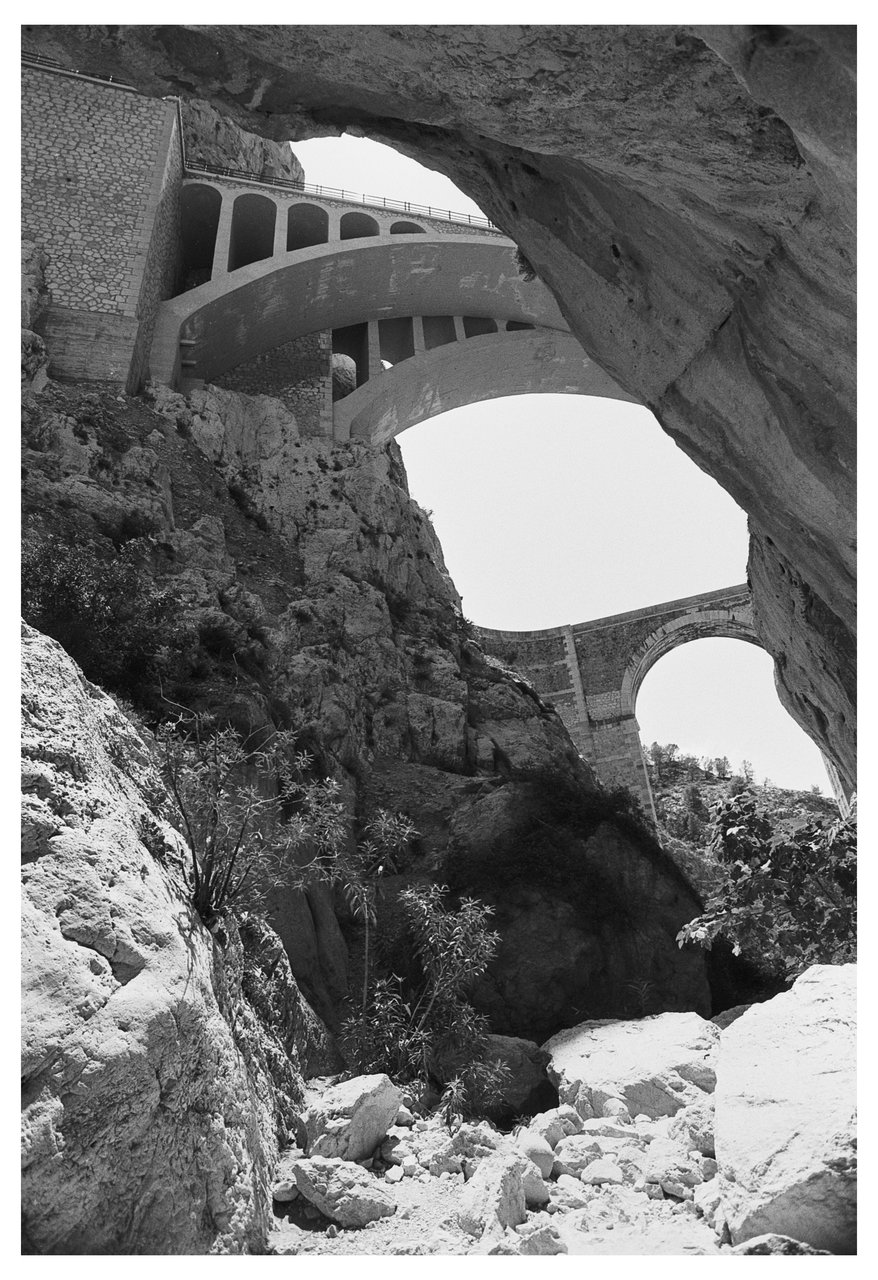 excursion al Barranco del Mascarat 1 junio 2024 nikon fe2 20, 35 y 85 foma100 rodinal 1+50 9m-...jpg