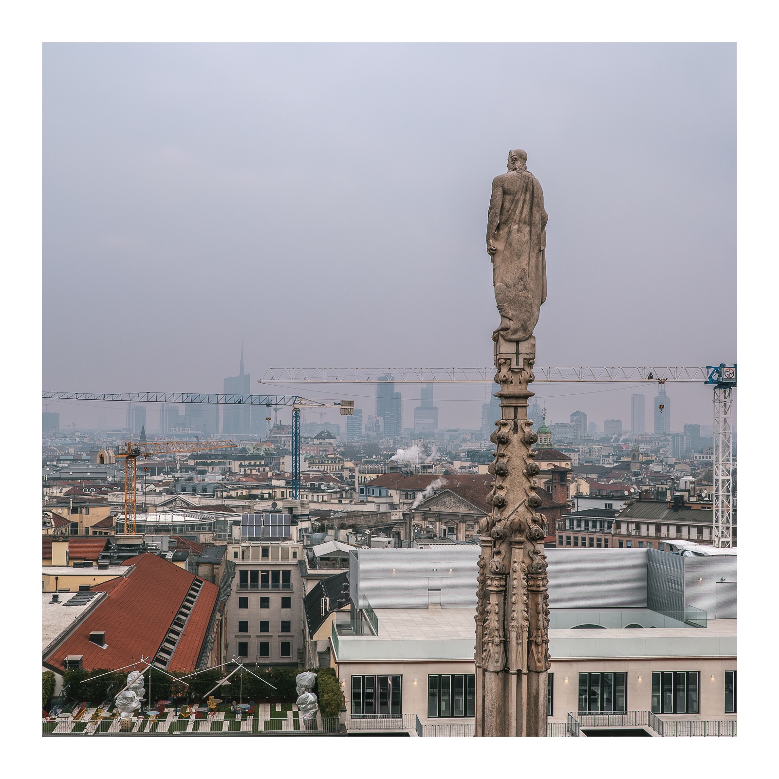 fotografo-italia-milan-duomo-estatua.jpg