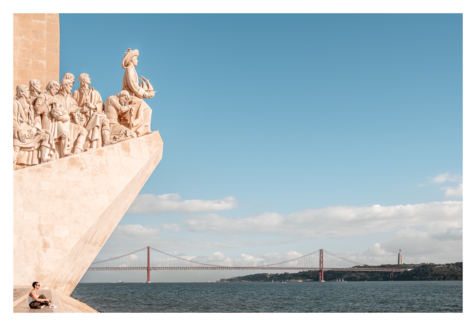 fotografo-lisboa-monumento-descubrimientos-puente-25-abril-rio-tajo.jpg