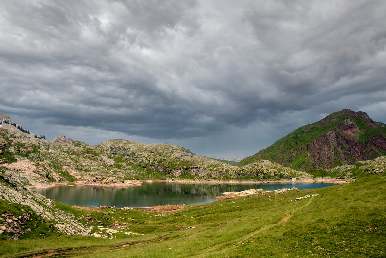 Ibón de Estanés.jpg