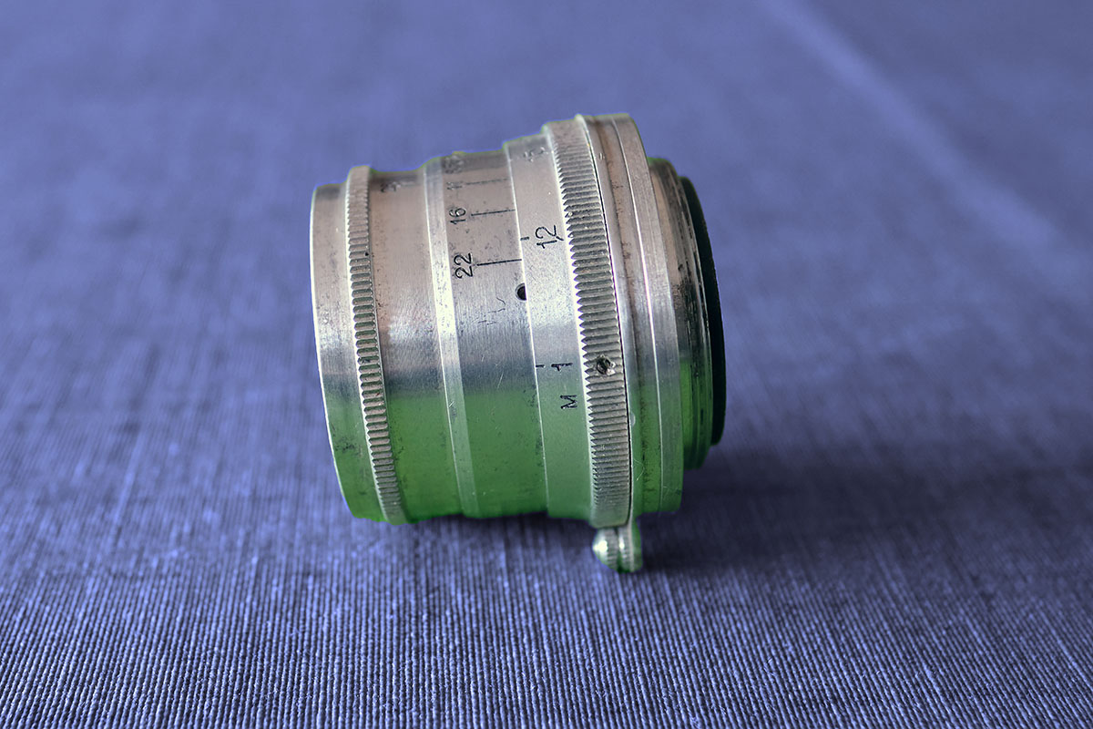 Industar61_52mm_f2.8_1200x800_C.jpg