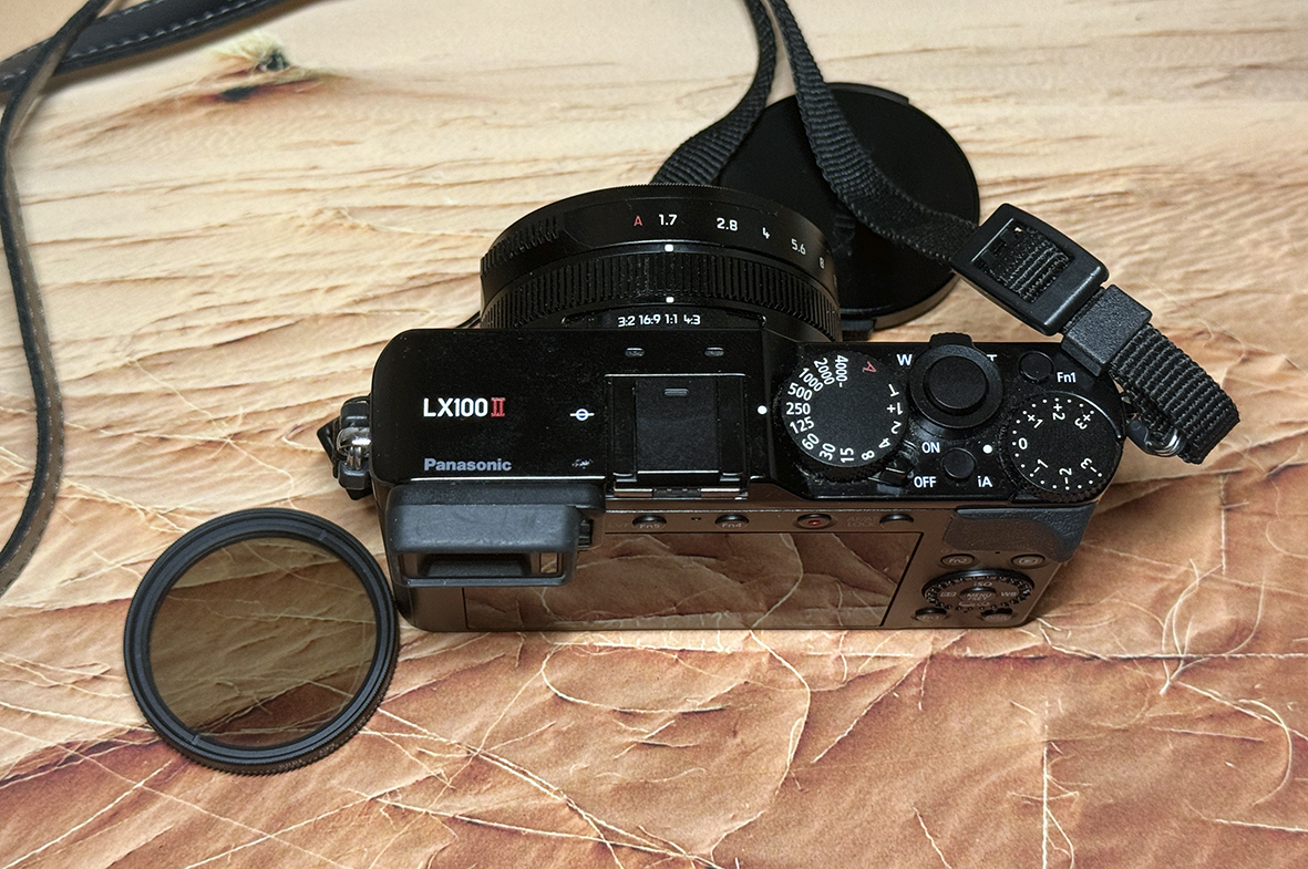 Lumix LXII (1).JPG