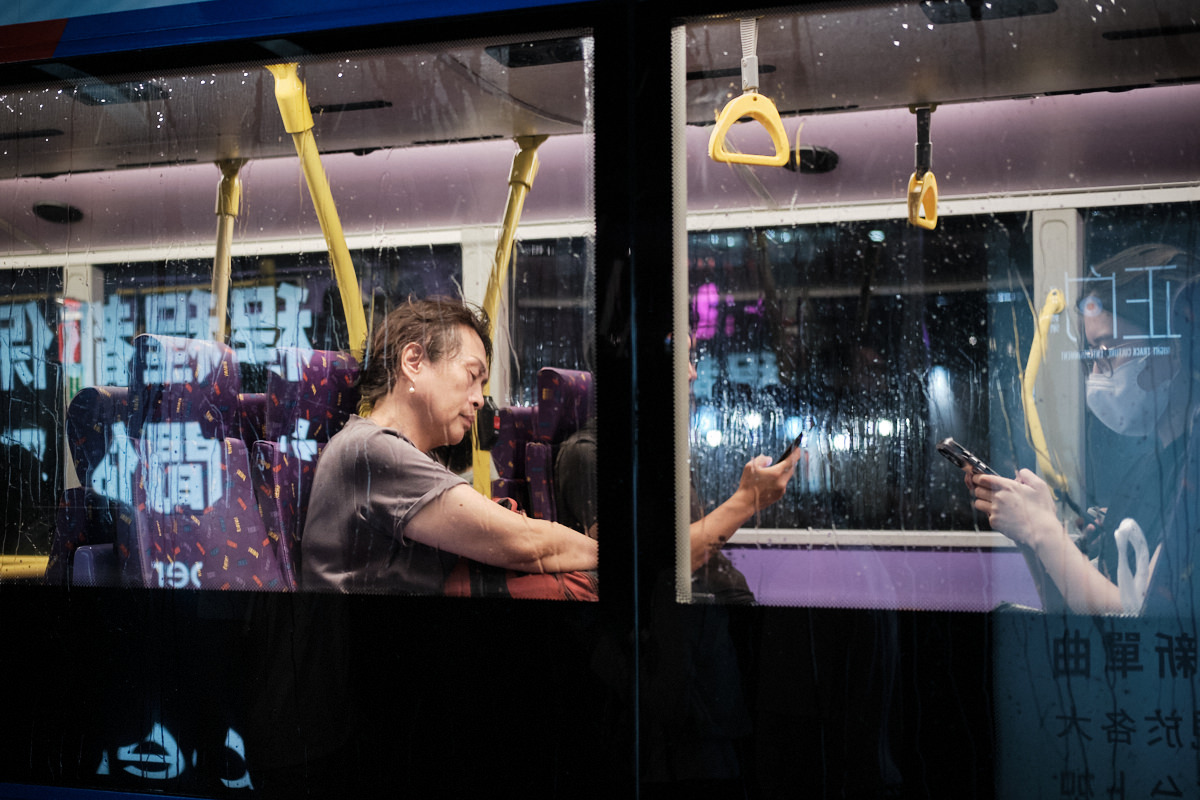 Mega ma al bus.jpg