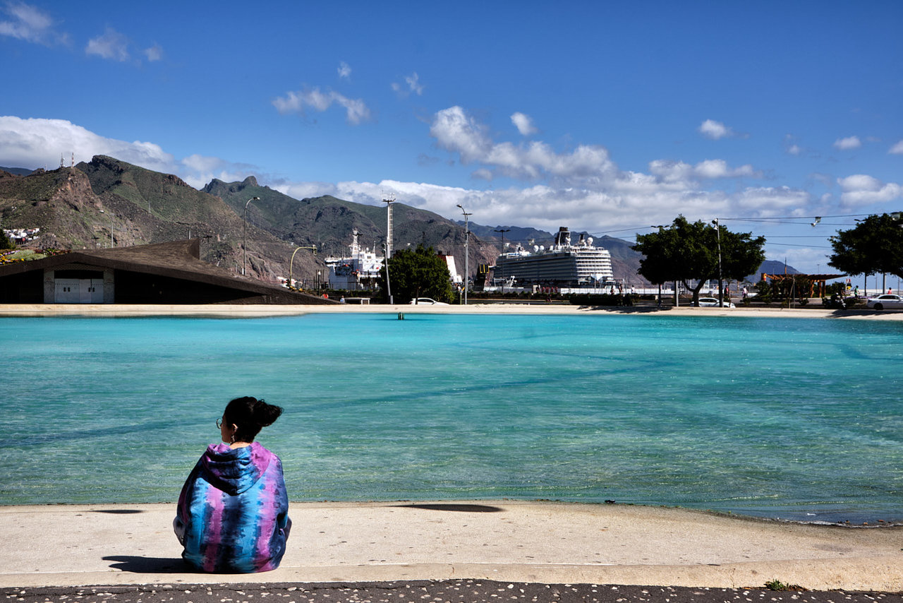 Mirando al mar soñé.jpg