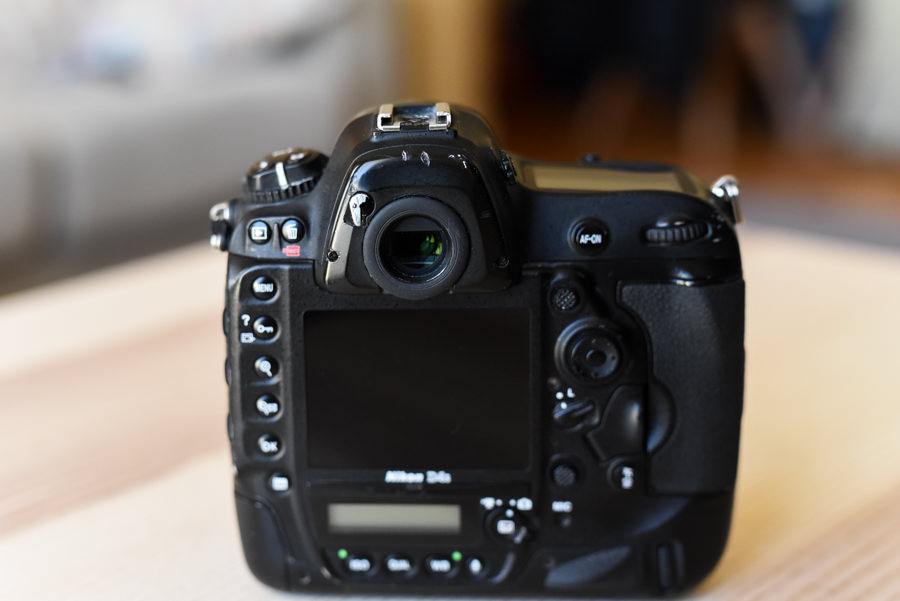 Nikon D4s-2.jpg