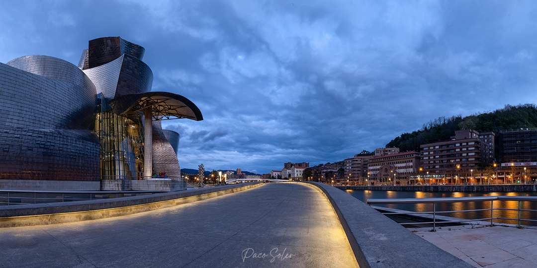 Pano Museo Guggenheim 3.jpg