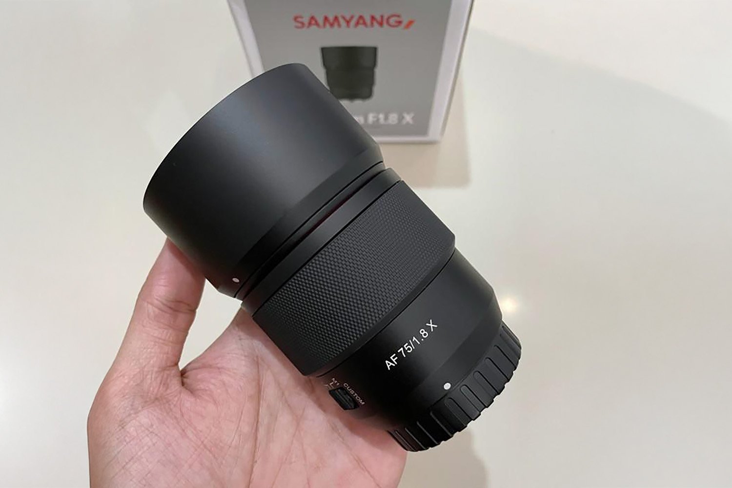 samyang-75-02.jpg