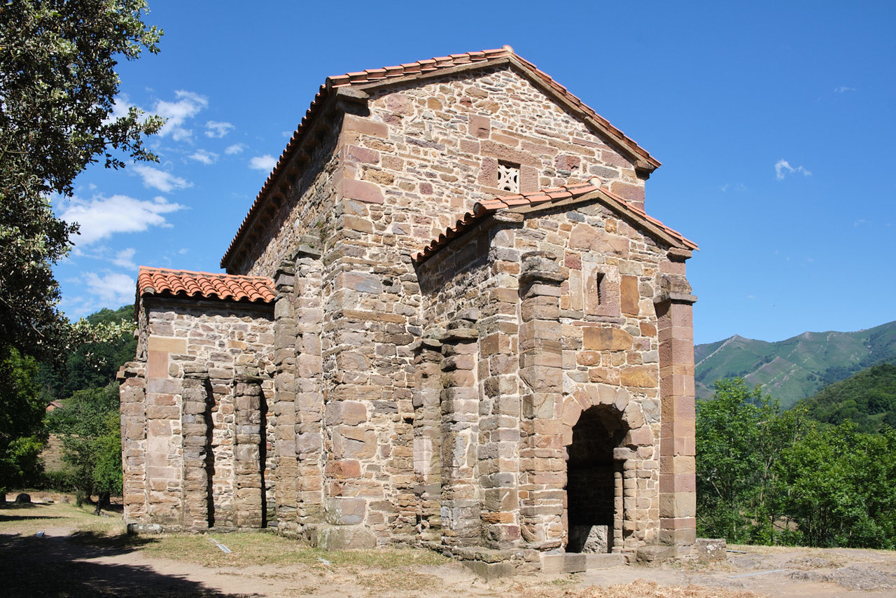 Santa Cristina de Lena (3).jpg