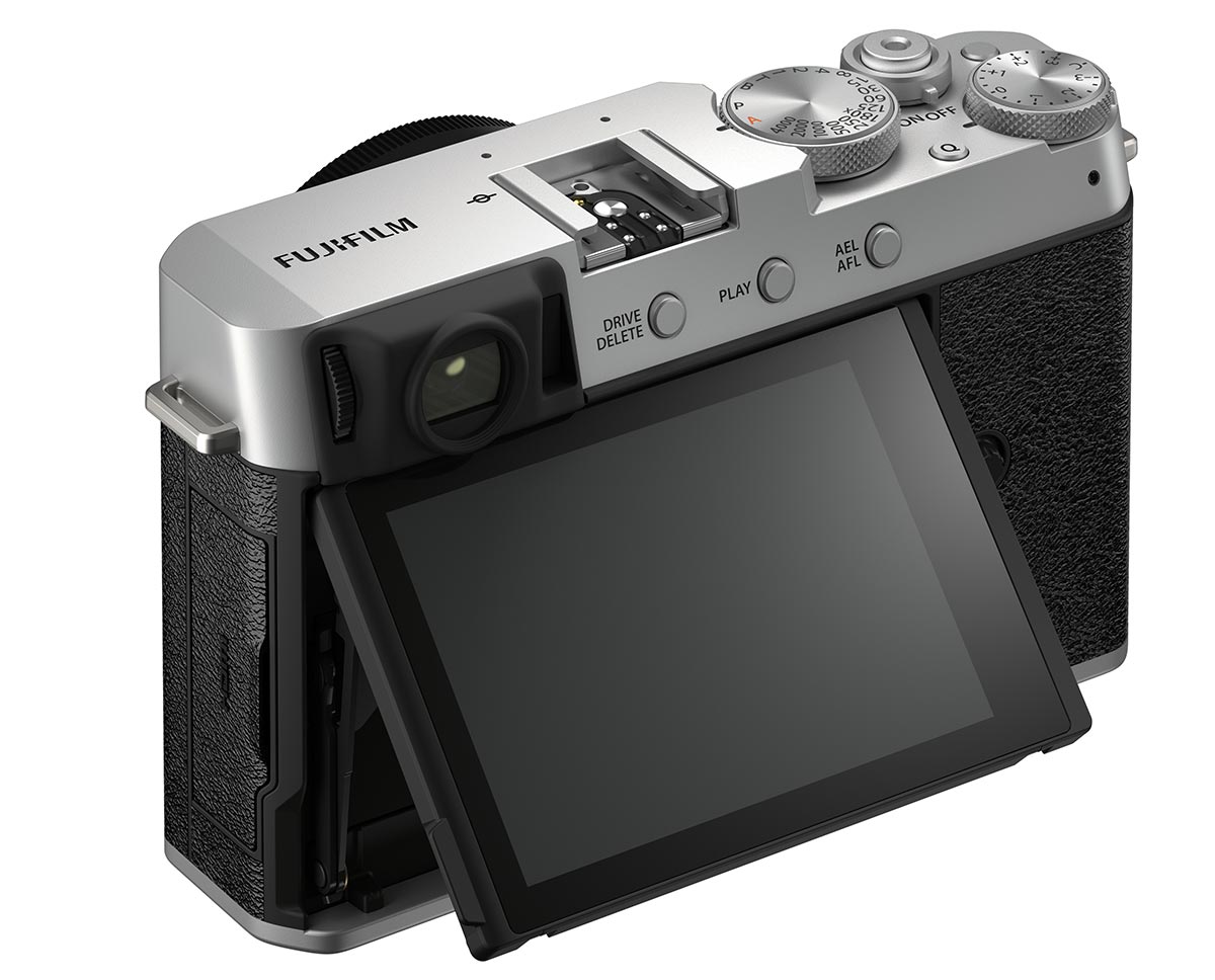 x-e4-back-diagonal-lcd45-low-silver.jpg
