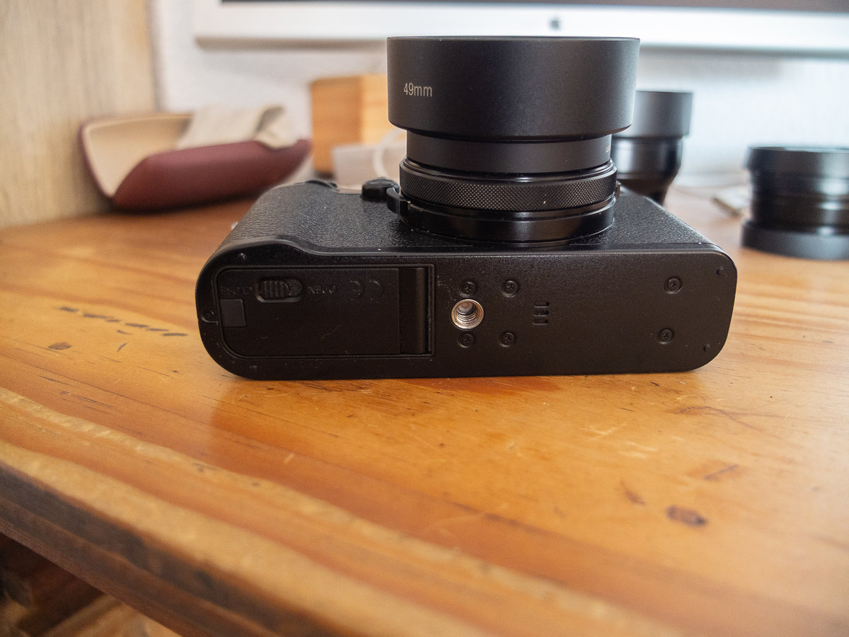 x100f-11.jpg