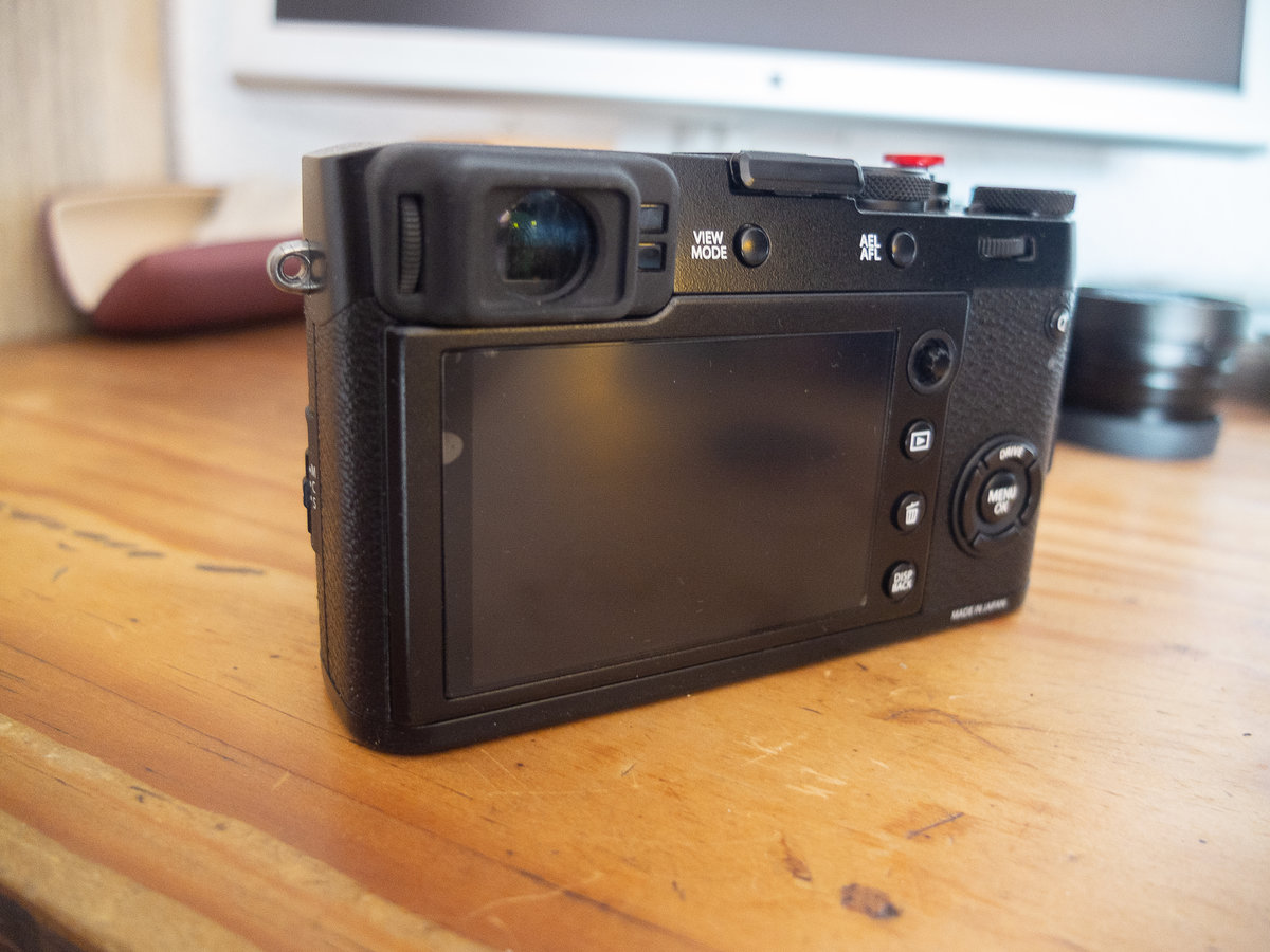x100f-13.jpg