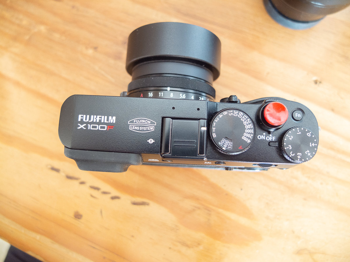 x100f-9.jpg