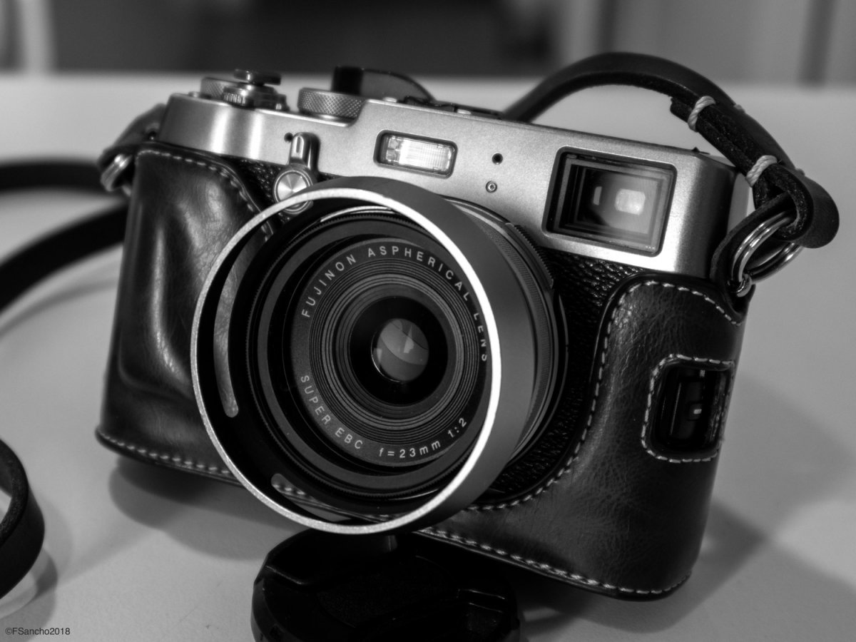 X100T_01.jpg
