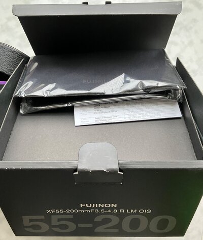 FUJINON XF 55-200_caja.JPG