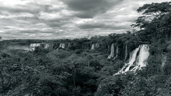 Iguazu b.n..jpg