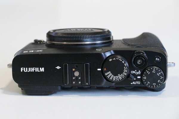 Fuji_XE3_03.jpg