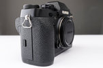 XT2-Lateral_Tapa_Tarjetas_low.jpg