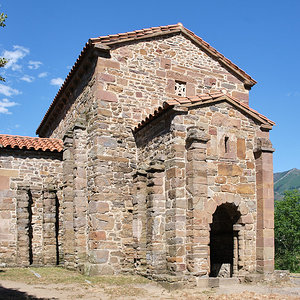 Santa Cristina de Lena (3).jpg