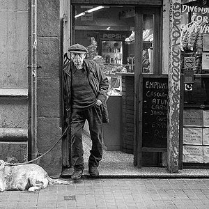 abuelo perro bar-2.jpeg