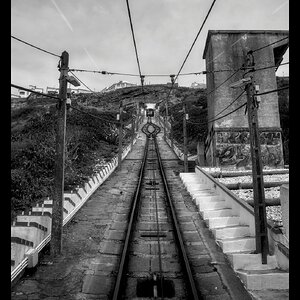 _X305200[DT].jpg
