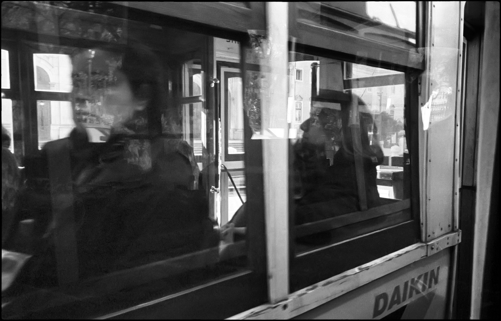finestra04 còpia 2.jpg